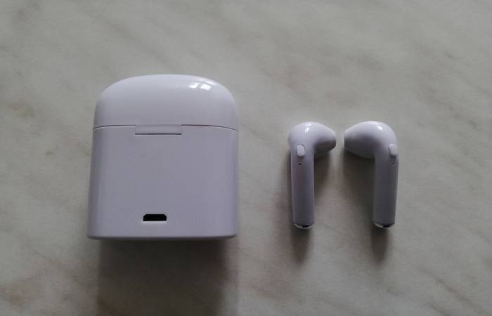 Quick Fix Instructions of AirPod Pro Case Not Charging