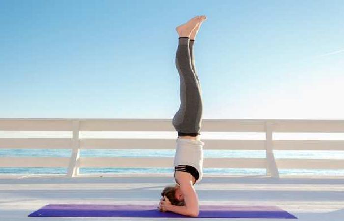 Sirsasana (Headstand): Enhancing Blood Flow to the Brain