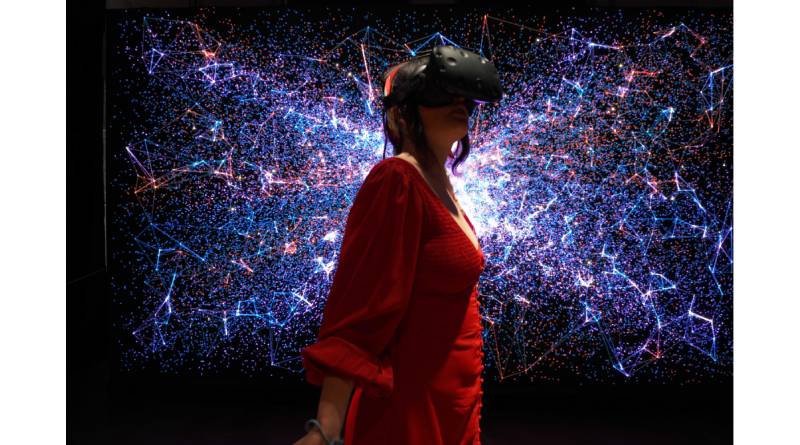 Virtual reality (VR)
