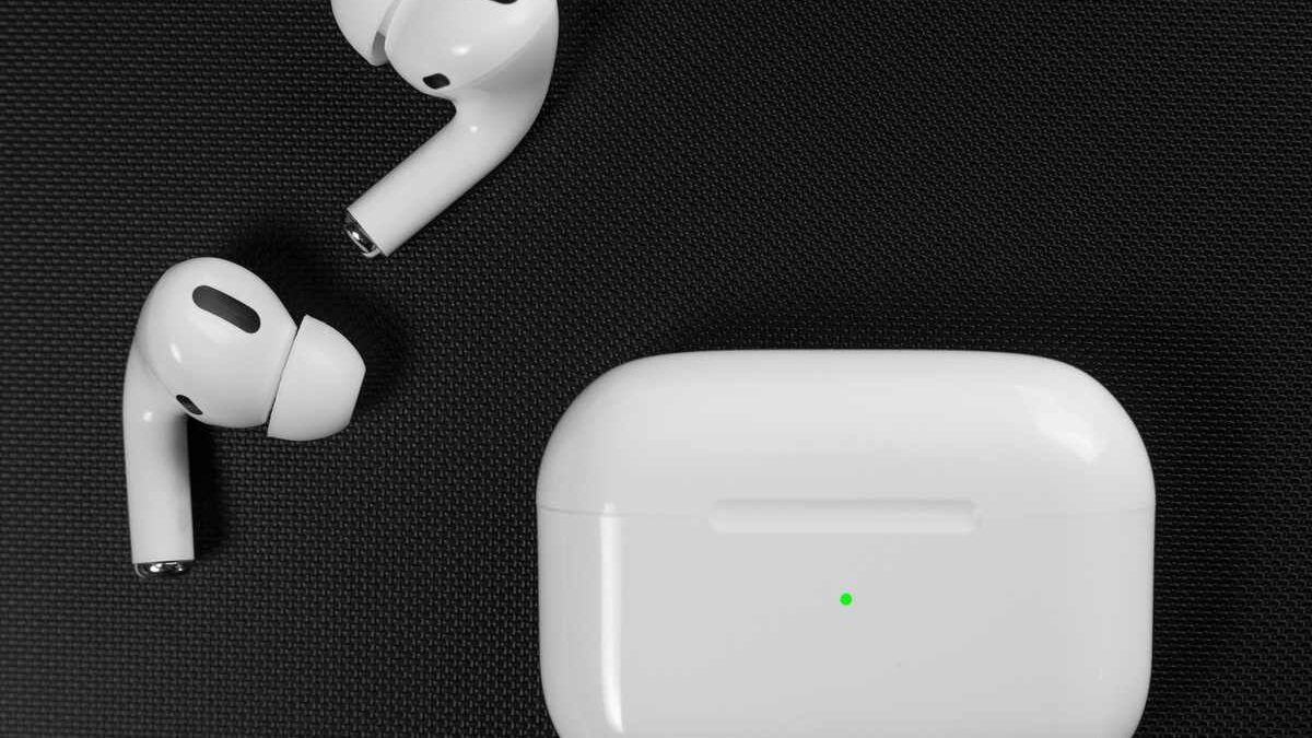 AirPod Pro Case Not Charging – Quick Fix Instructions – 2023