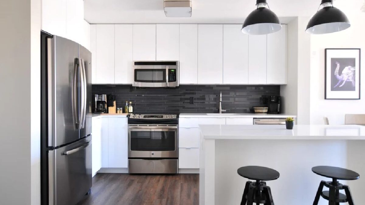 How to Leverage Technology for Kitchen Innovation?